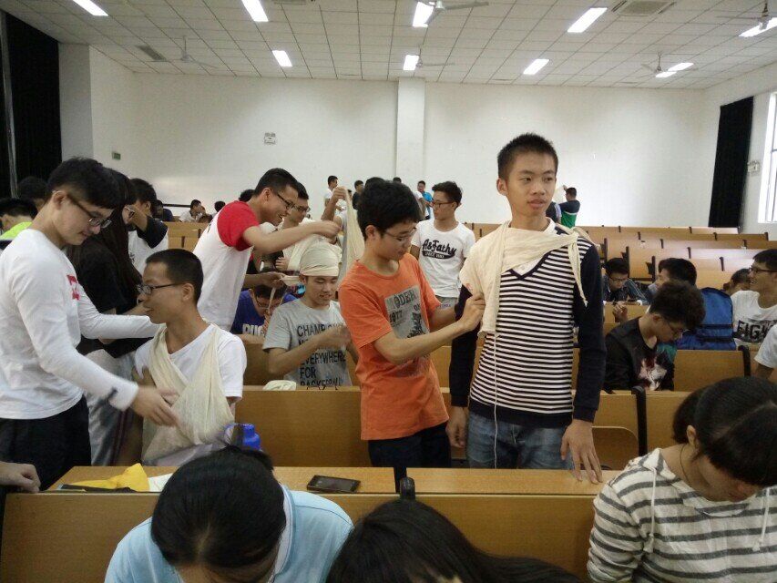 性爱影片
红十字会急救知识培训 (3) 性爱影片
红十字会急救知识培训 (3)